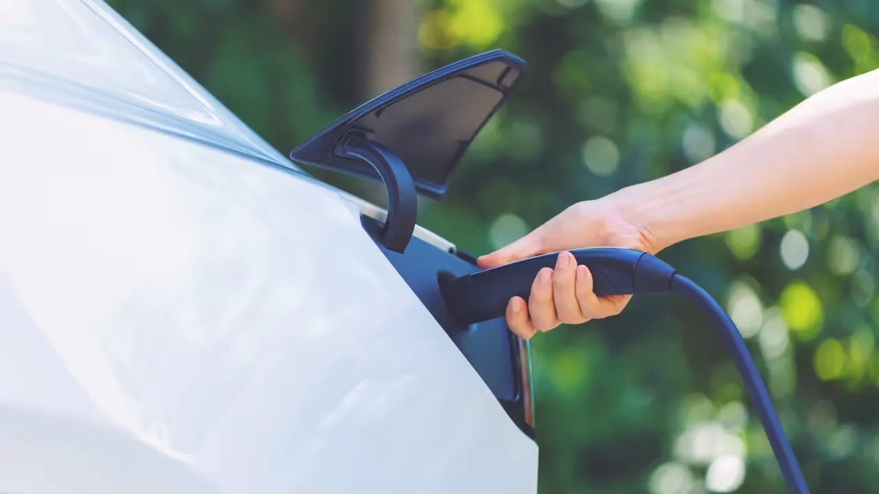 Så fixar ni elbilsladdning hemma enkelt